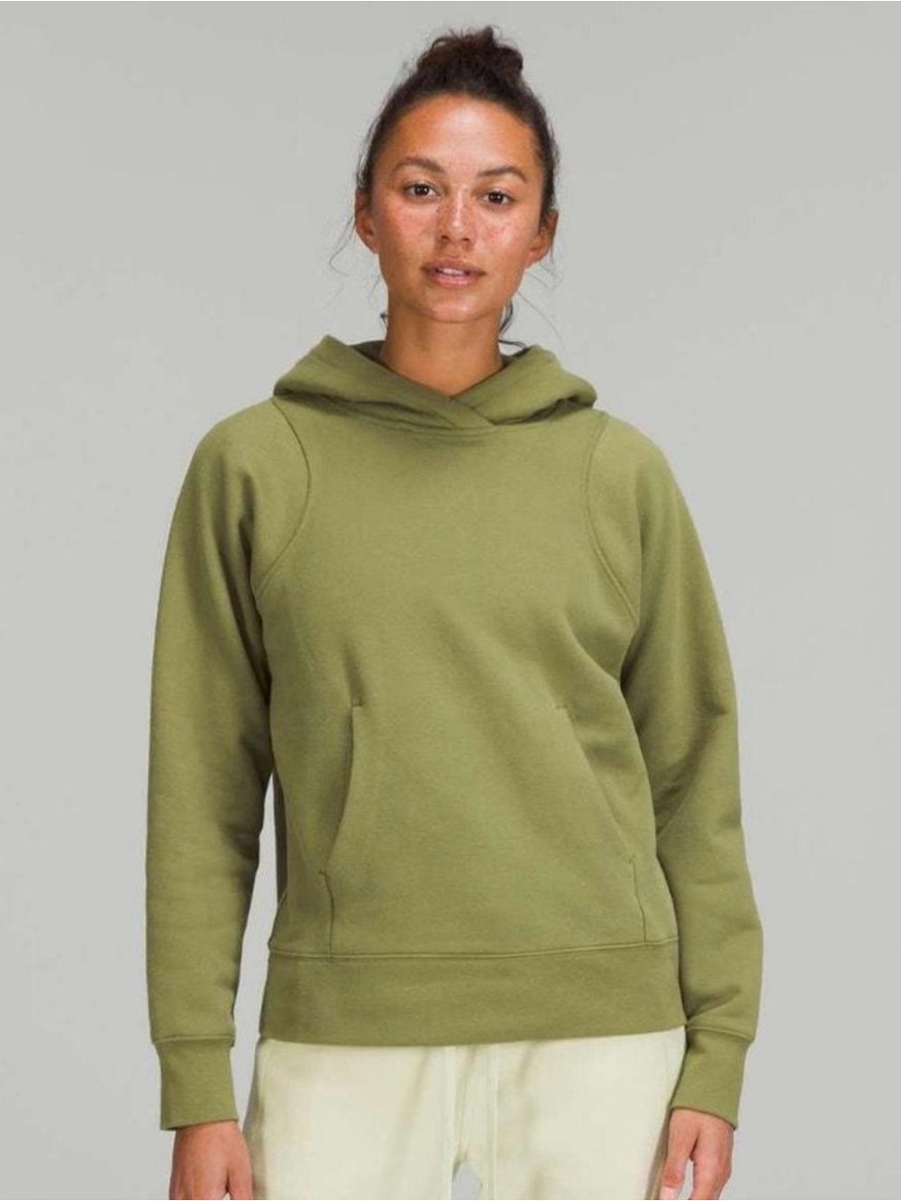 Lululemon Loungeful Hoodie olive green size 4 women’s workout wear